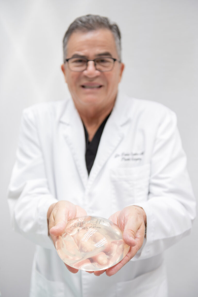 Dr Fabio Castro Breast Implant